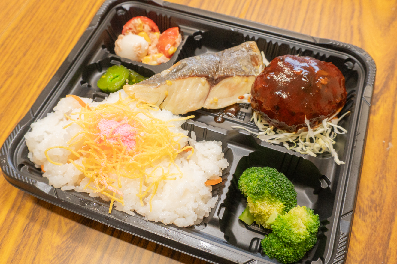 Hiraku 平窪コミュニティ食堂のようす3